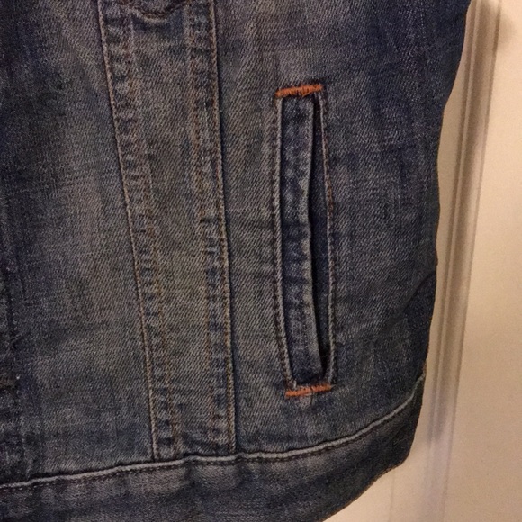 Vintage inspired blue denim vest - Picture 5 of 7